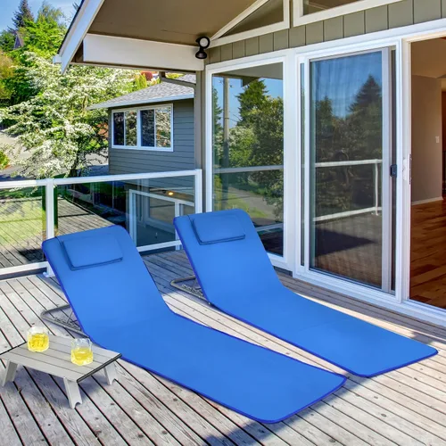 Vista 2 de GYMAX Sillas de playa, sillas de bronceado plegables con juego de mesa, silla de piso ajustable para patio, silla de baño de sol al aire libre