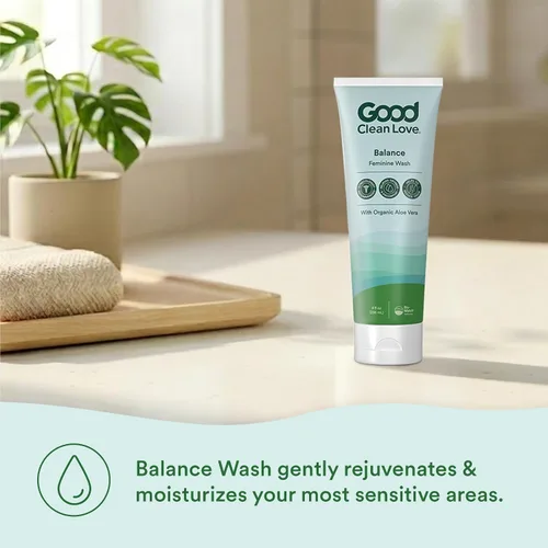 Vista 4 de Good Clean Love Balance Feminine Wash, limpiador hidratante vaginal equilibrado con pH para mujeres con ingredientes naturales, producto de limpieza