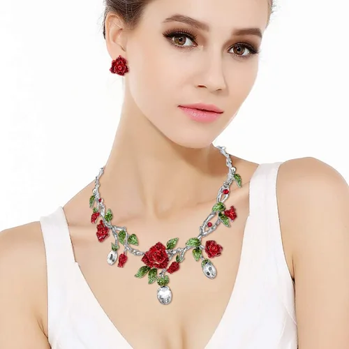 Vista 2 de EVER FAITH Juego de aretes y collar de hoja verde con cristales de diamantes de imitación para mujer