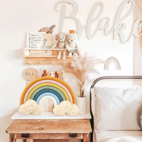Vista 4 de Arco iris de macramé, decoración de cuarto de bebé, decoración bohemia arco iris, colgante de pared grande arcoíris