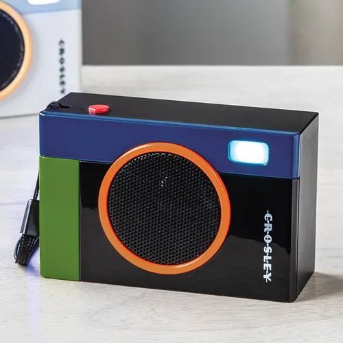 Vista 6 de Crosley CR3051A-BK Flashback Altavoz Bluetooth portátil retro con luces LED, diseño de cámara vintage, negro