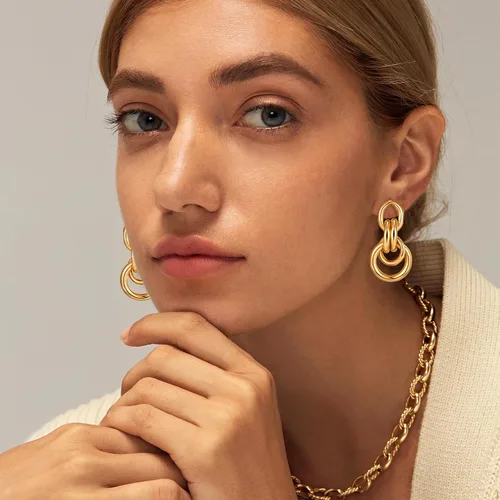 Vista 6 de YUJIE Aretes de eslabones dorados para mujer, aretes de eslabones geométricos de varios estilos