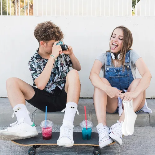 Vista 3 de Keauexp Calcetines magnéticos en las manos divertidos para hombres para mujeres, amistad, parejas, mejores regalos, novio, novia