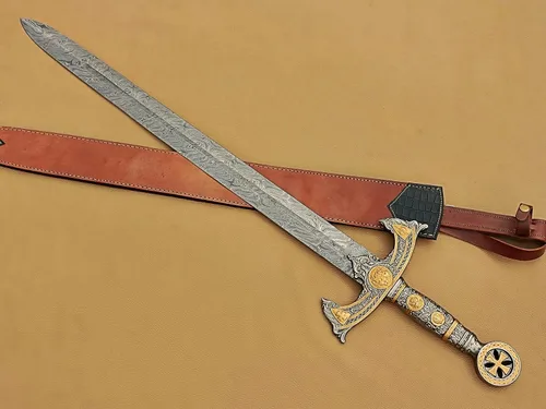Vista 4 de Espada Templaria medieval hecha a mano, espada larga de Damasco sagrada con funda de cuero