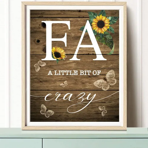 Vista 4 de Decoración de pared con diseño de mariposa y girasol, inspirador con texto en inglés "Family a Little Bit of Crazy Loud Love", arte de pared
