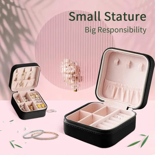 Vista 4 de IMPCOKRU Estuche de viaje portátil para joyas, notas musicales doradas y margaritas, ligero, organizador de joyas para mujeres y niñas.