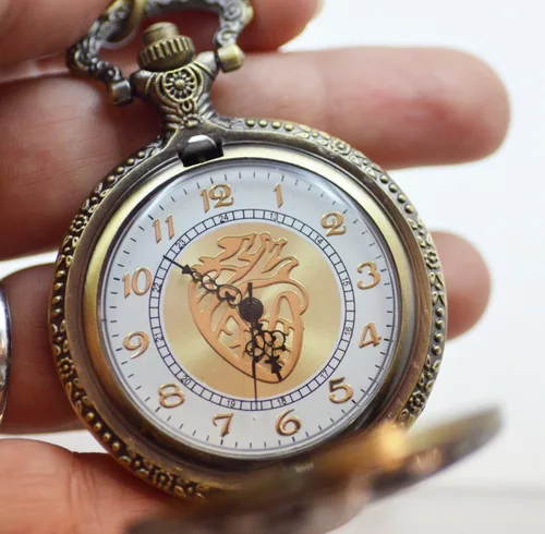 Vista 3 de CoolRings - Reloj de bolsillo anatómico con forma de corazón, estilo antiguo, tono bronce con cadena para hombre o mujer
