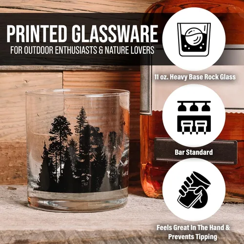 Vista 6 de Black Lantern Juego de vasos de whisky Cabin in the Forest – Vasos de 11 oz estilo antiguo con diseño de cabaña y pino Cristalería de base pesada