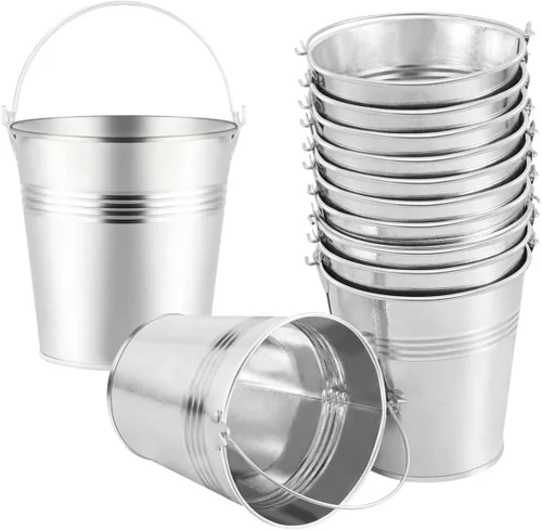 Vista 8 de Toyvian Mini cubos de metal con asas, 12 macetas de hojalata plateadas de 4 pulgadas para el aula, bolsas de regalo pequeñas, bolsas de regalo