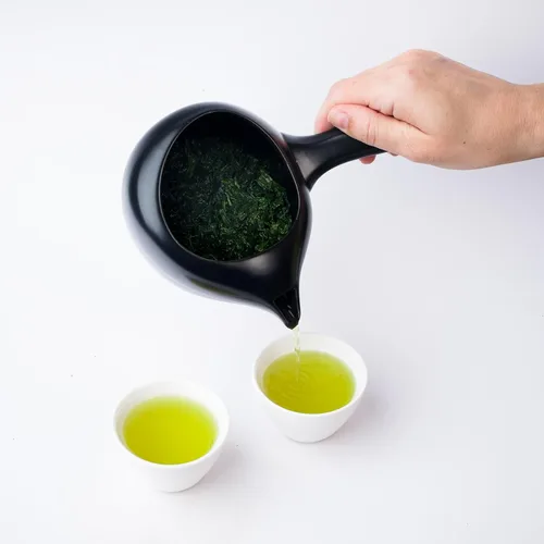 Vista 5 de Kabusecha japonesa orgánica - Cultivar Saemidori First Harvest - Fukamushi al vapor profundo - Sencha cultivado a la sombra - Té verde de hojas