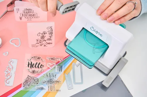 Vista 3 de Sizzix Sidekick Kit de inicio 661770 - Máquina portátil manual de troquelado y estampado para manualidades, álbumes de recortes y fabricación