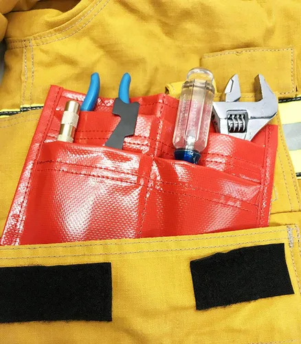 Vista 4 de LINE2design Bolsa de herramientas para bomberos de 4 bolsillos con soporte para herramientas para cinturón de policía - Bolsa para guantes EMS que