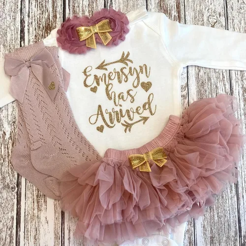 Vista 17 de Personalized Baby Girl Has Arrived Bodysuit Gold Glitter Design Add Any Name Optional Accessories