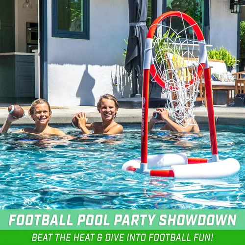 Vista 2 de GoSports Splash Pass - Juego de fútbol flotante para piscina, incluye aro, 4 balones de fútbol y bomba