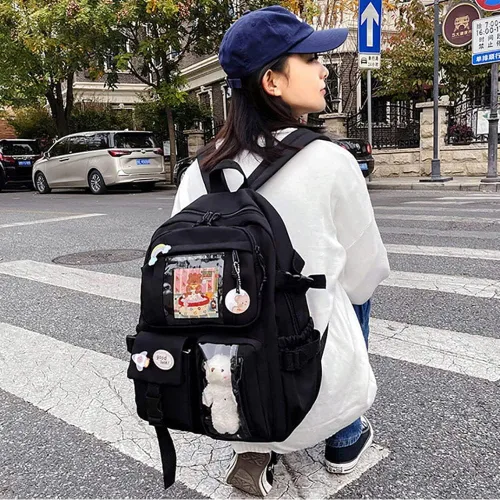 Vista 3 de FETNHU Mochila Preppy, mochila Kawaii con pin Kawaii y accesorios para niñas, mochila estética escolar, Negro-a, 1