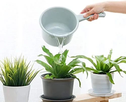 Vista 6 de Paquete de 3 cucharones de agua de plástico con mango largo para acampar y uso doméstico