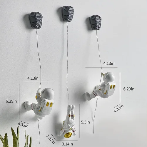 Vista 2 de 3 figuras de astronauta para escalar, esculturas de pared, decoración para colgar en la pared, decoración temática del espacio exterior