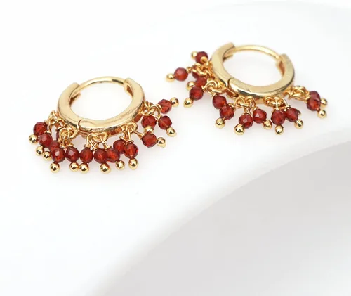 Vista 3 de Gempires Aretes de Cuentas de Piedras Preciosas Naturales de Cristal Ligeros Elegantes Hechos a Mano Joyería Hipoalergénica Chapada en Oro Diseño