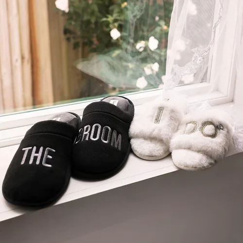 Vista 5 de Dearfoams womens Giftable I Do & I Do Crew Bride Slippers for Weddings and Bachelorette Party