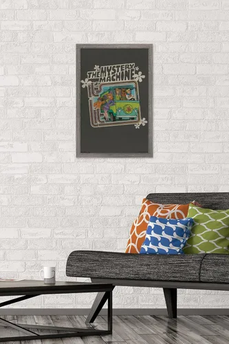 Vista 2 de Trends International Scooby-Doo - Lit Wall Poster, 22.4L x 14.7W, Barnwood Framed Version