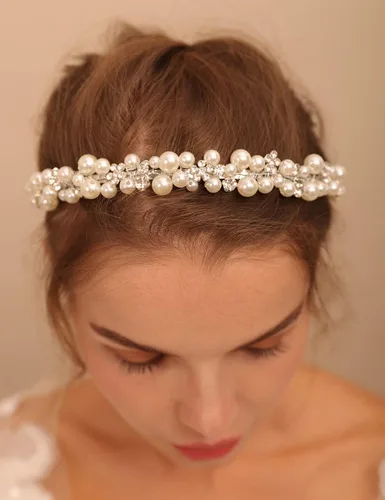 Vista 8 de Jumwrit Diadema de boda con perlas, corona de tiara de diamantes de imitación, corona de flores plateadas, accesorio para el cabello de princesa