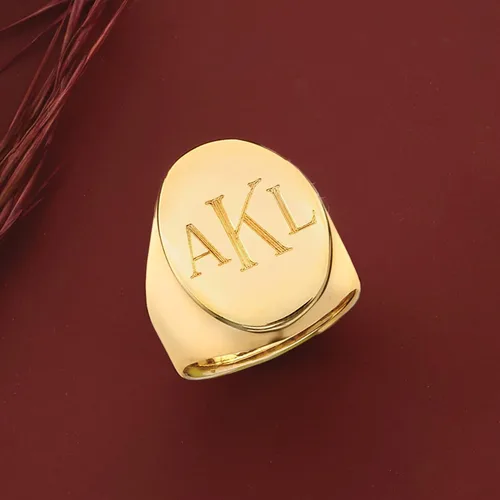 Vista 5 de Ross-Simons Italian 14kt Yellow Gold Oval Personalized Signet Ring