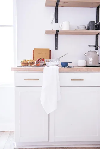 Vista 4 de Juego de 4 toallas de cocina grandes, resistentes y absorbentes, color blanco brillante, 20.5 x 30.5 pulgadas, lazo para colgar, toallas bien hechas