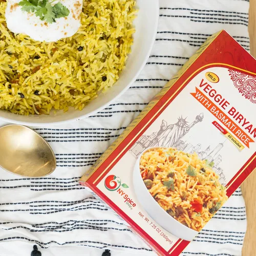 Vista 3 de NY SPICE SHOP Biryani vegetariano suave con arroz basmati, ingredientes premedidos incluidos, especias enteras fragantes, paquete de arroz gourmet