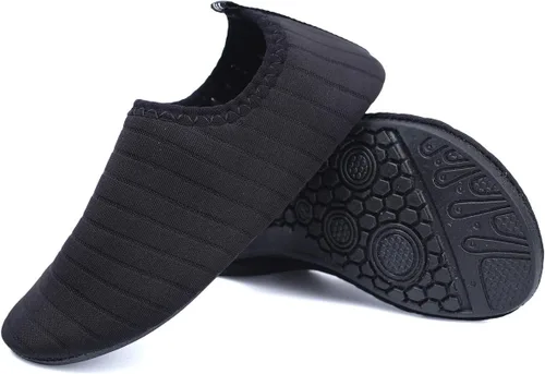 Vista 3 de Scurtain - Zapatos acuáticos para niños, calcetines acuáticos de secado rápido con sensación de pies descalzos para niños, niñas y bebés con suela