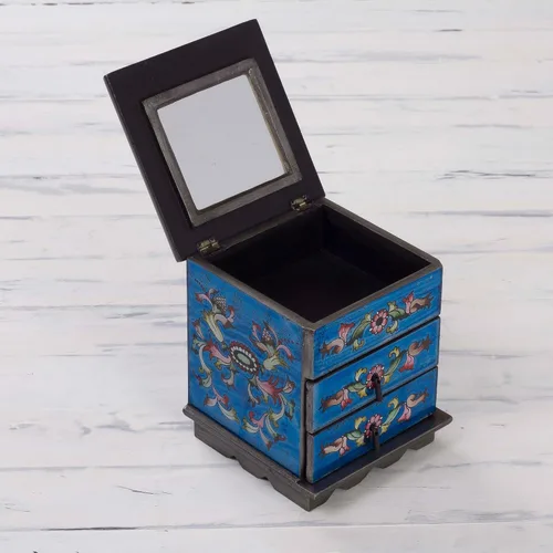 Vista 5 de NOVICA Joyero de madera y vidrio pintado inverso, azul 'Celestial Blue