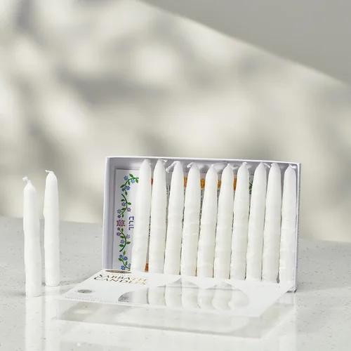Vista 7 de Rite Lite Velas de Shabbat - 12 piezas - Empaquetadas en una hermosa caja con una tarjeta artística (blanco)