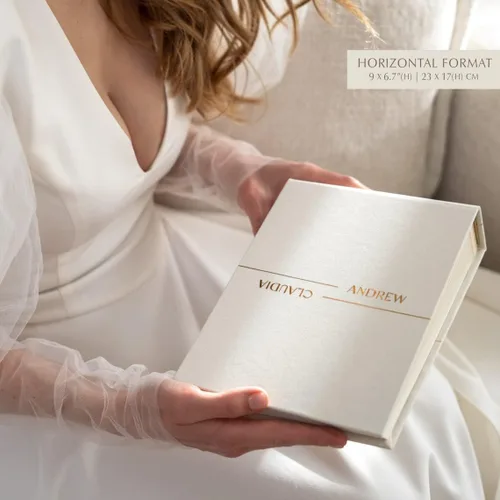 Vista 3 de Classic Lines Instax Photo Slip-in Guestbook Real gold Lettering, Personalized Wedding Album, Guest book - LiumyAlbums