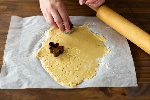 Vista 4 de Old School Brand™ Mezcla de galletas de azúcar – 16 onzas Hace alrededor de 24 galletas doradas de vainilla caseras Horneado para vacaciones