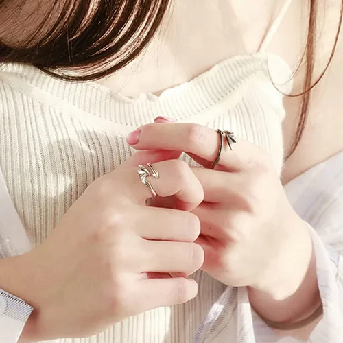 Vista 4 de Anillos a juego para mujer, hombre, ángel, alas de diablo, dragón y flecha, anillos abiertos, ajustables, sol, luna, promesa, juego de anillos