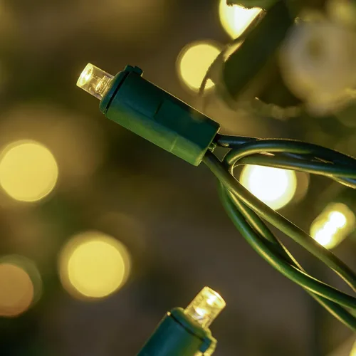 Vista 4 de YULETIME Luces LED de Navidad de gran angular de color blanco cálido, 200 unidades, 50 pies, paquete de 2 hebras de 25 pies, 100 luces