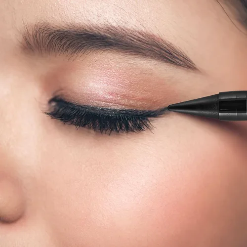 Vista 4 de Palladio Immortal Kajals - Delineador de ojos en crema duradero, forros cónicos multiusos, crea efectos suaves y ahumados, aplicación ultra suave