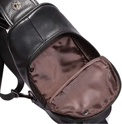 Vista 7 de Mochila estilo bandolera de piel para hombres y mujeres, bandolera de hombro, al pecho, mochila de uso diario para viajes, al aire libre