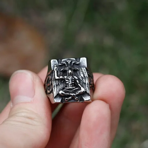 Vista 4 de BUNNISTINE Vintage Baphomet Goat Square Ring for Men and Women Stainless Steel Gothic Satanic Ring Lucifer Sigil Ring Religion Deity Pagan Ring
