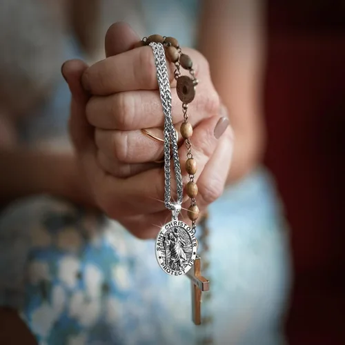 Vista 6 de Collar de San Cristóbal, medalla de San Cristóbal, bendición de seguridad, colgante religioso, regalo para hombres, mujeres, familia, padres