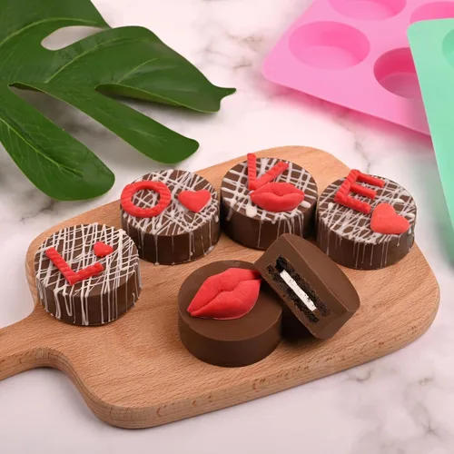 Vista 6 de Juego de 2 moldes redondos de silicona de 2 pulgadas (24 cavidades) cilíndricos cubiertos de chocolate Oreo para galletas y pasteles para dulces