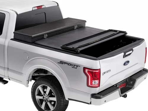 Vista 2 de RealTruck Extang Solid Fold 2.0 Caja de herramientas Cubierta Tonneau rígida plegable para cama de camioneta 84650 Compatible con Chevy/GMC