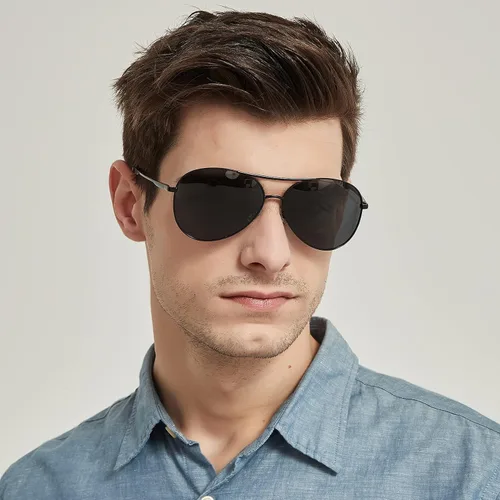 Vista 8 de BOTPOV Gafas de sol de aviador para hombres y mujeres, polarizadas, protección UV400, lente espejada, marco de metal con bisagras de resorte..