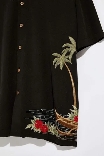 Vista 6 de Bamboo Cay Hombres bailando Hula manga corta bordado botón abajo tropical Camp camisa