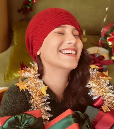 Vista 45 de WaySoft Gorro de cachemira 100% para mujer en una caja de regalo, gorro de gran tamaño para mujer