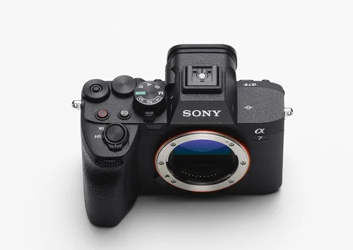 Vista 5 de Sony Alpha 7 IV Cámara de lente intercambiable sin espejo de marco completo con accesorios adicionales