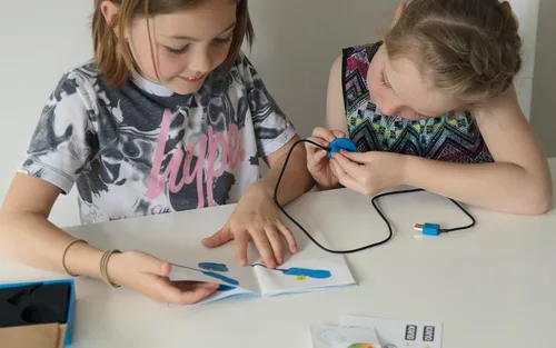 Vista 6 de Kano Kit de sensor de movimiento: aprende a codificar con movimiento