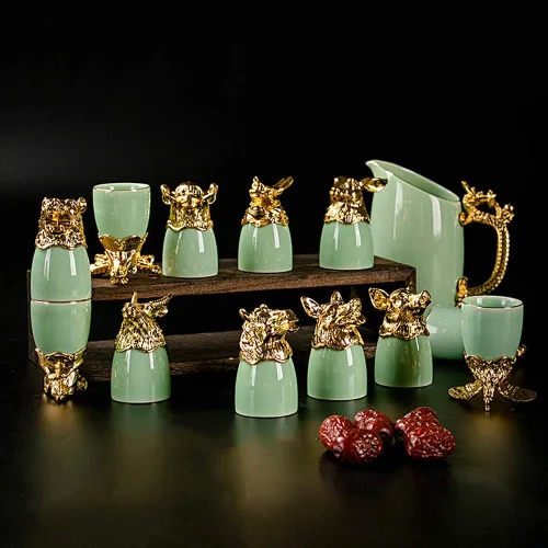 Vista 4 de Doce signos del zodíaco chino, 13 piezas, juegos de bar, licor de vino, porcelana, 1 pote 12 tazas, juego de obras de arte hechas a mano, cerámica
