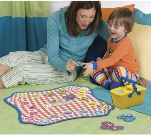 Vista 3 de Playskool Noodleboro Picnic Basket Modales Juego