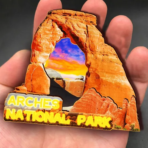 Vista 4 de Imán de madera del Parque Nacional de los Estados Unidos Arches 3D para nevera, recuerdos coleccionables, decoraciones hechas a mano