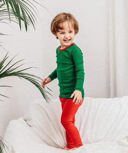 Vista 5 de AVAUMA Conjunto de pijama para bebés y niñas de 6 a 7 años, lindo ajuste cómodo, diseño de patrón de Navidad, pijamas de algodón